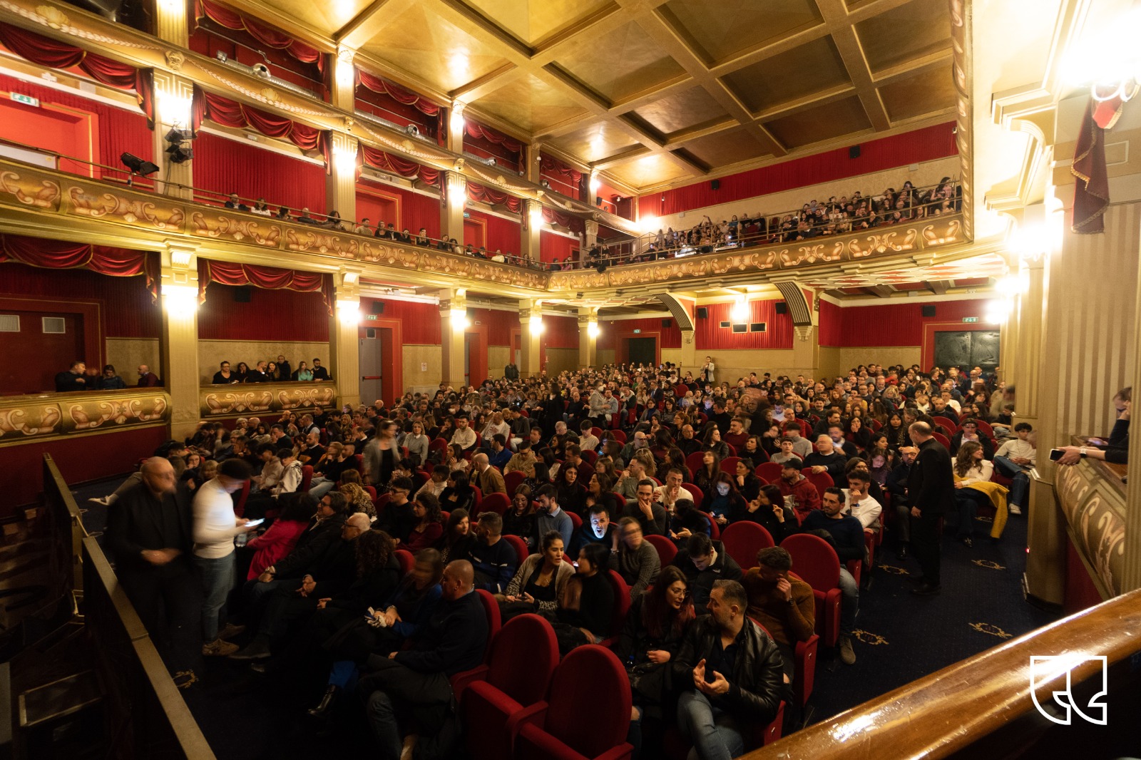 Pubblico Teatro Grandinetti Lamezia Terme